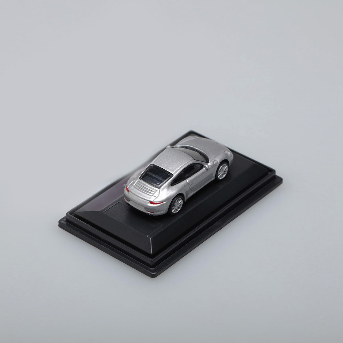 Schuco 1:87 Porsche 911 (991) Carrera S Coupe silver 452628100
