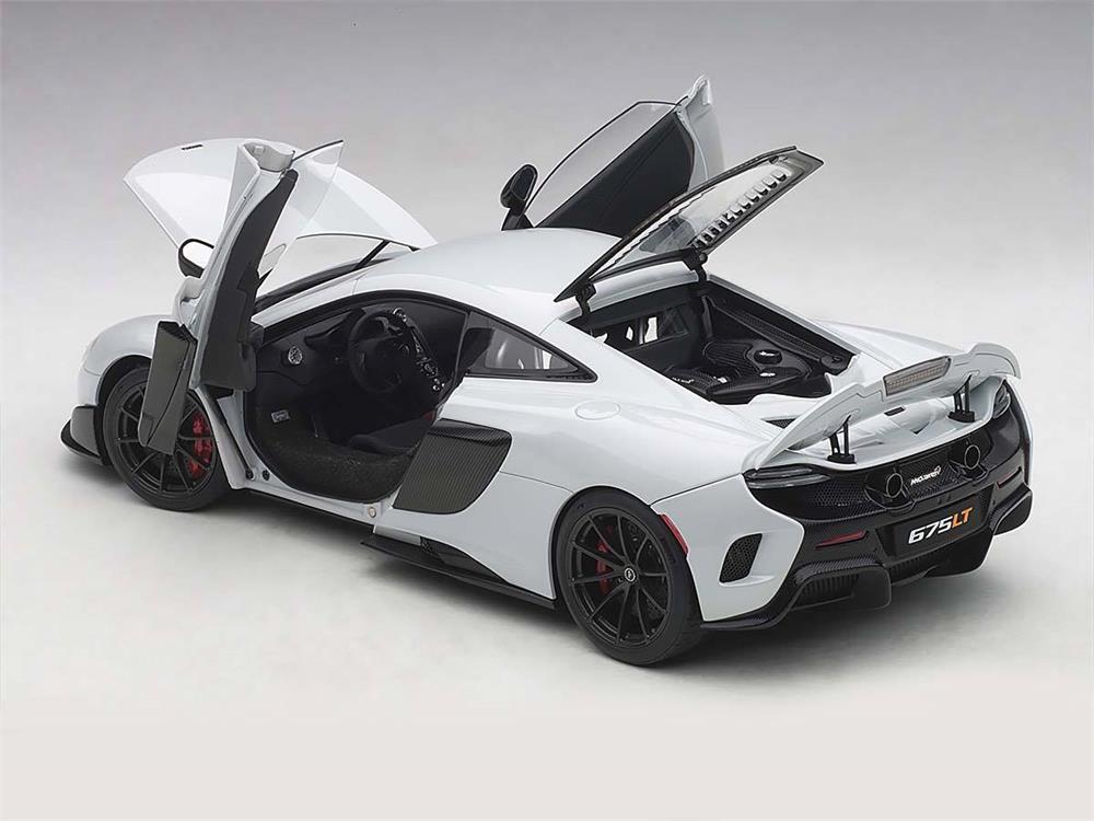 AUTOART 1/18 McLAREN 675LT (SILICA WHITE) 76046