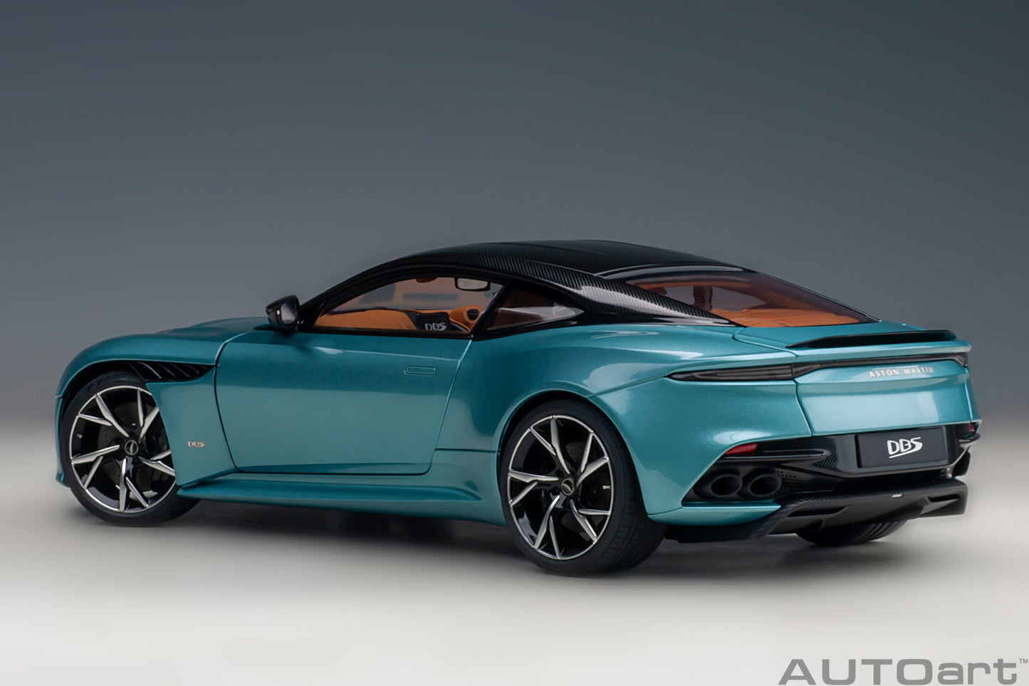 AUTOart 1:18 Aston Martin DBS Superleggera (Caribbean Pearl Blue) 70299