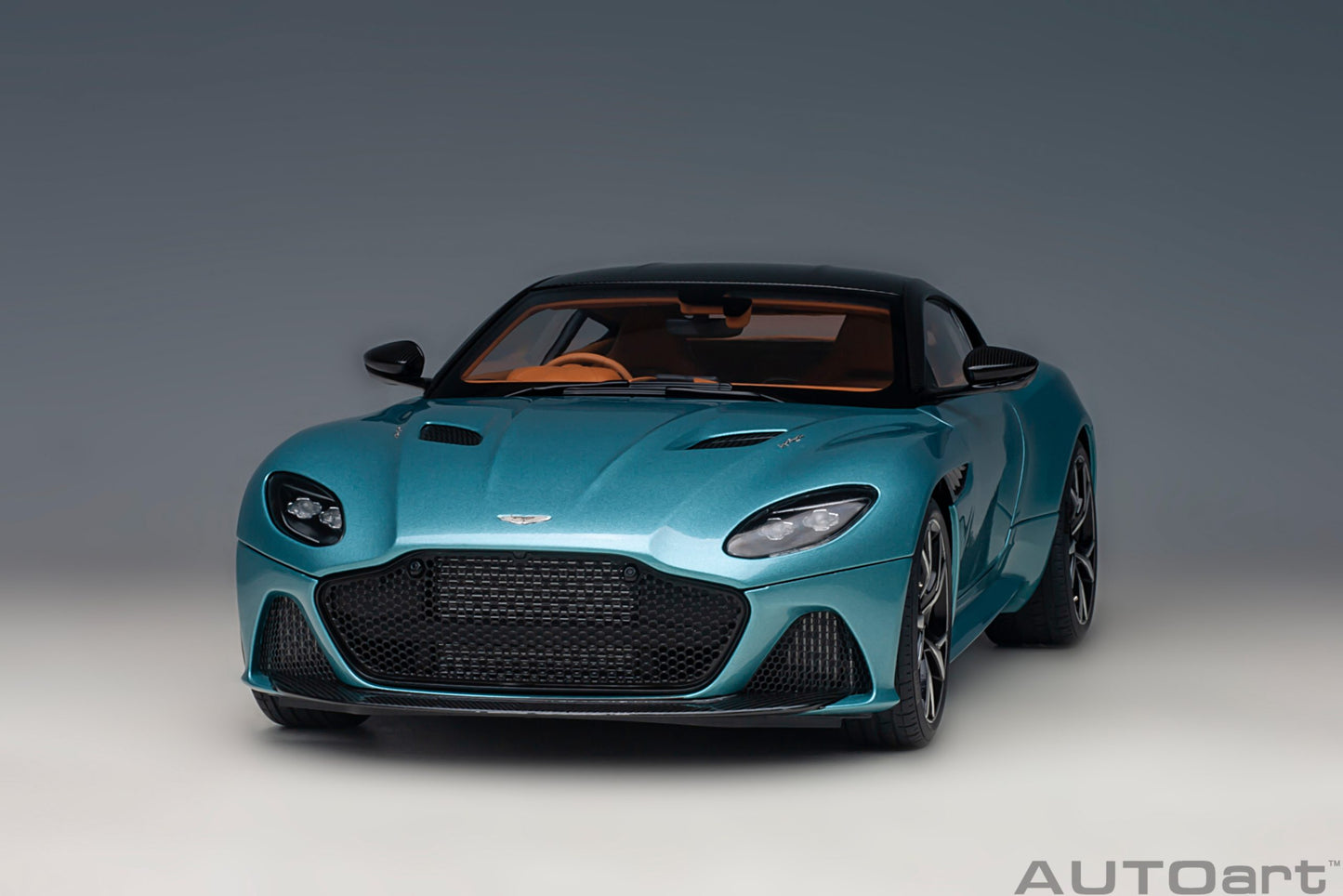 AUTOart 1:18 Aston Martin DBS Superleggera (Caribbean Pearl Blue) 70299