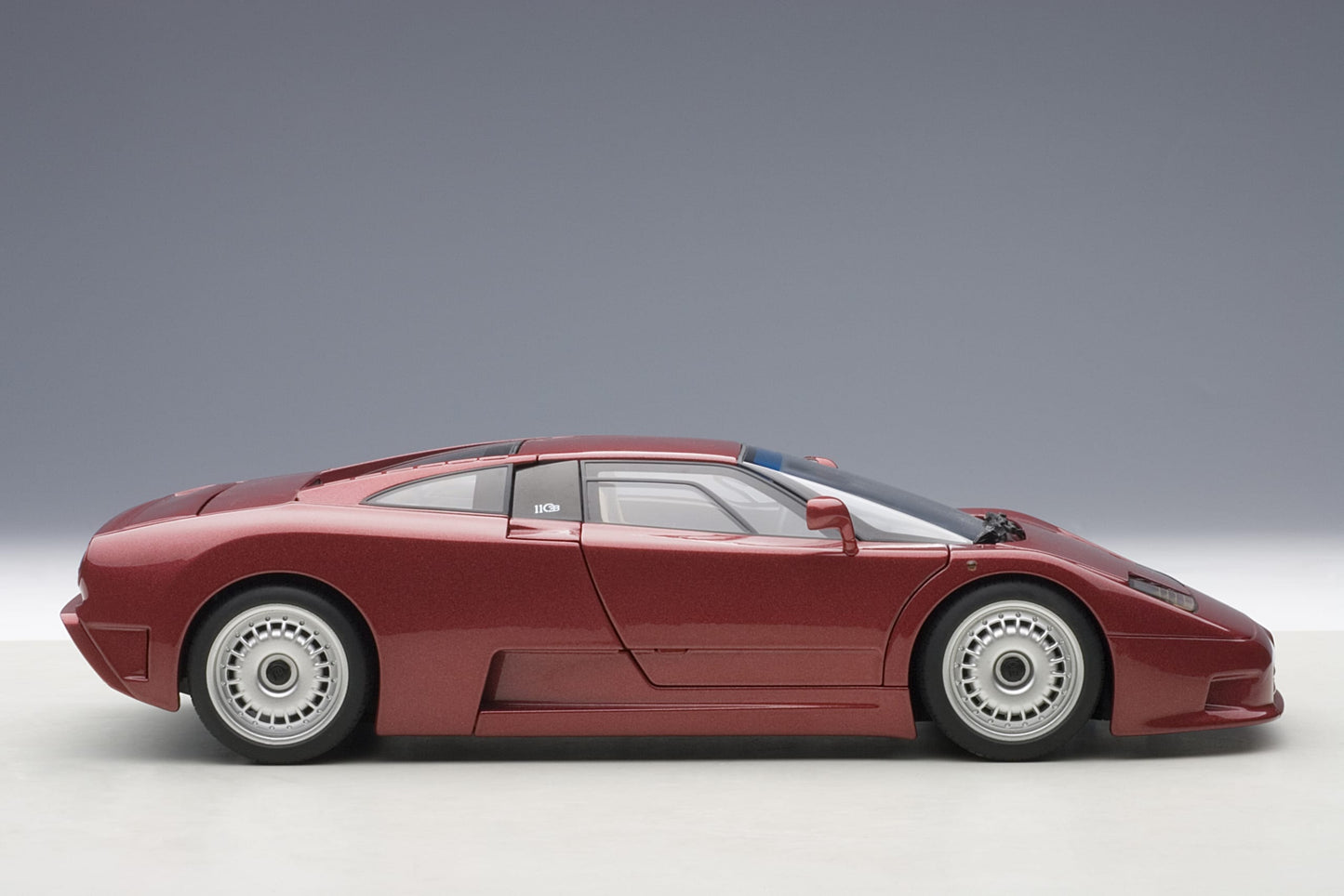 AUTOart 1:18 Bugatti EB110 GT (Rosso Scuro) 70977