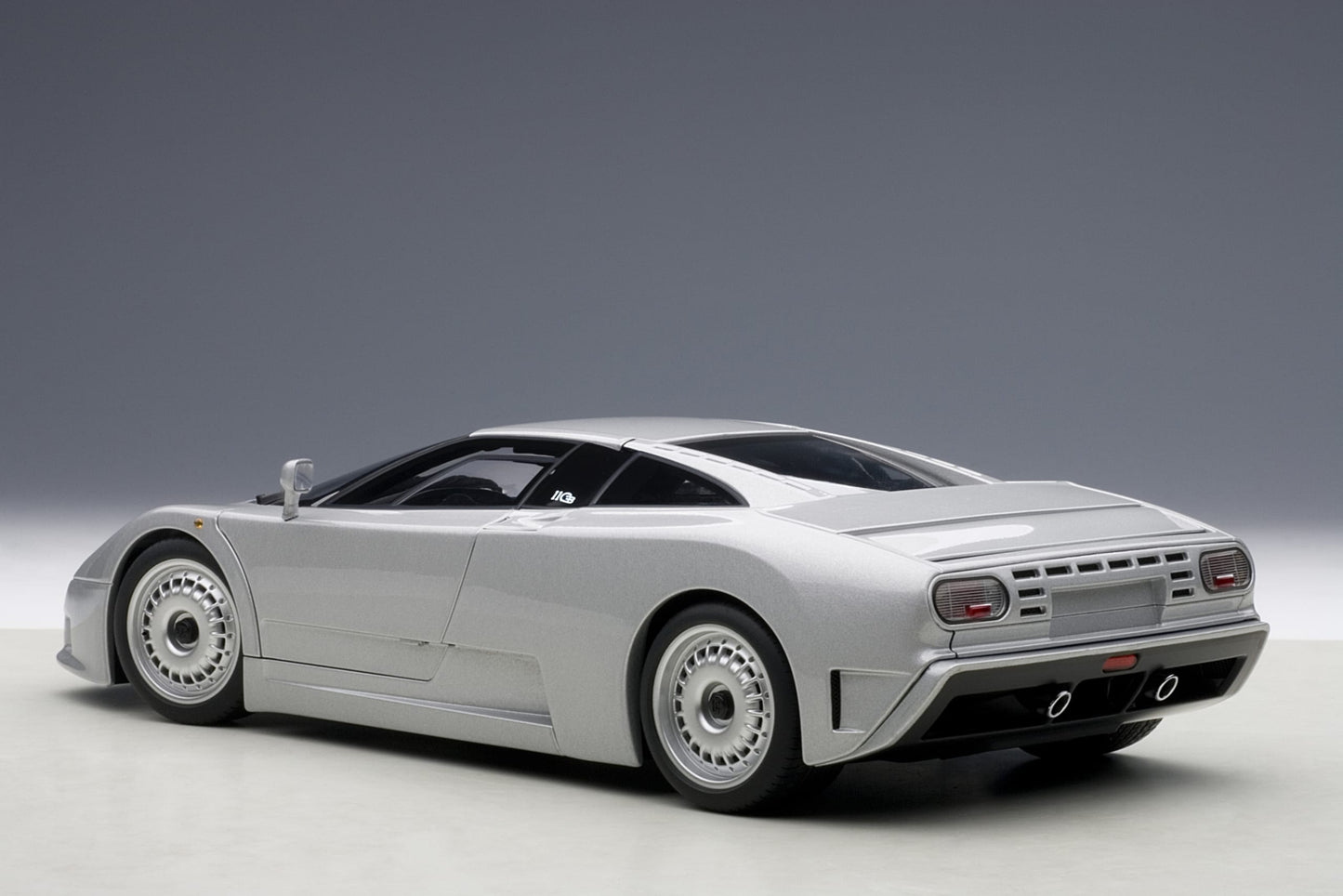 AUTOart 1:18 Bugatti EB110 GT (Grigio Metallizzato) 70979