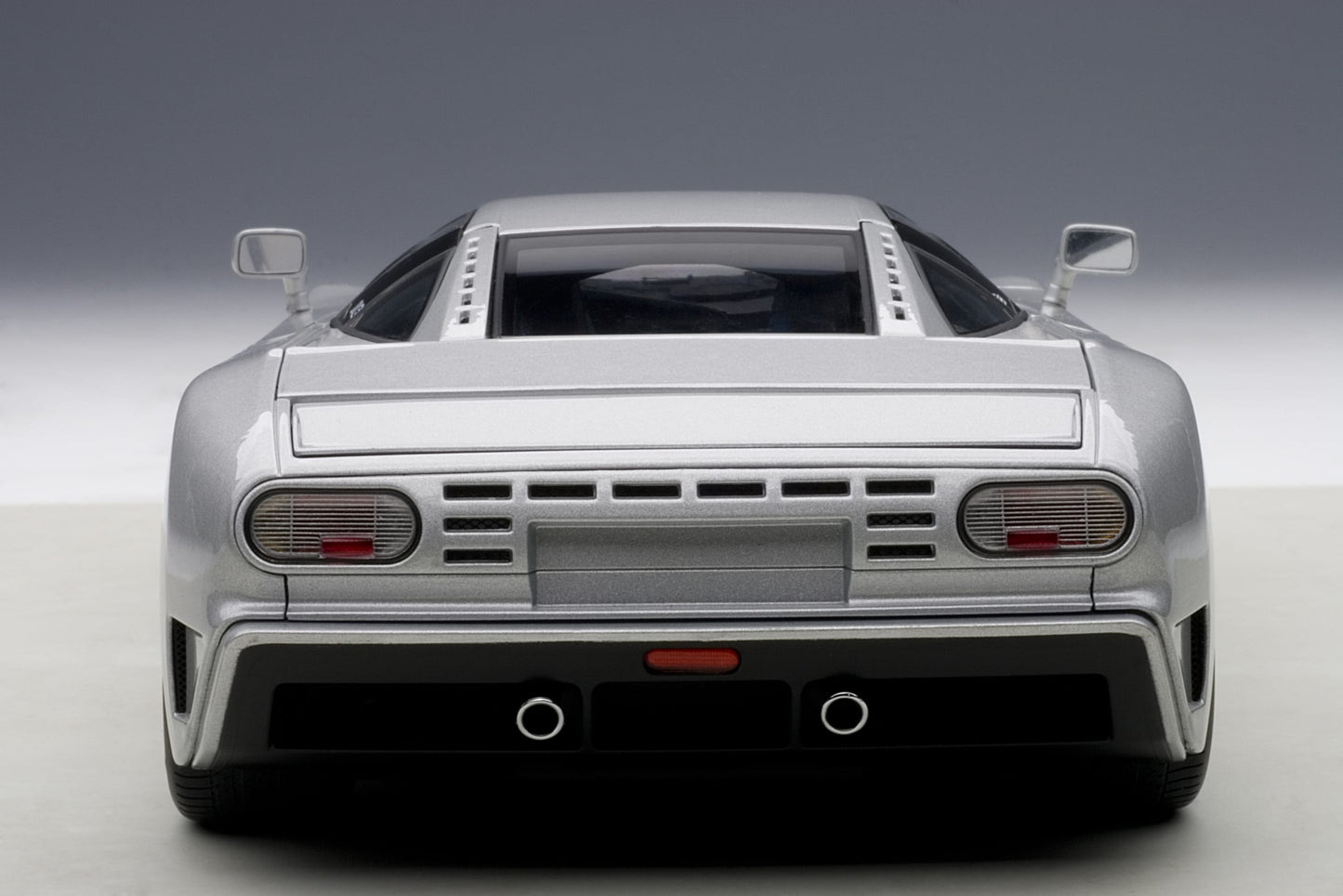 AUTOart 1:18 Bugatti EB110 GT (Grigio Metallizzato) 70979