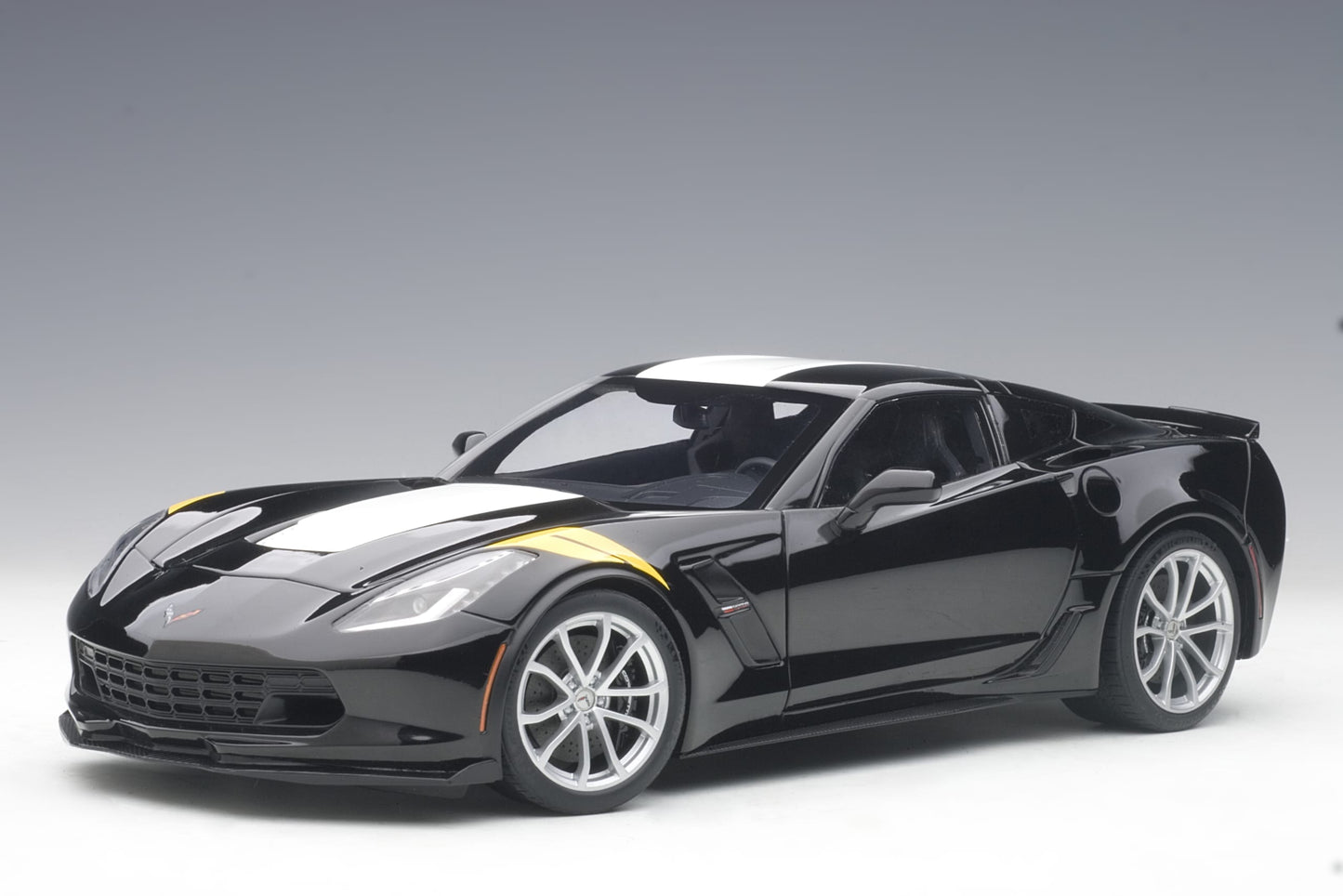 AUTOart 1:18 Chevrolet Corvette C7 Grand Sport (Black) 71273