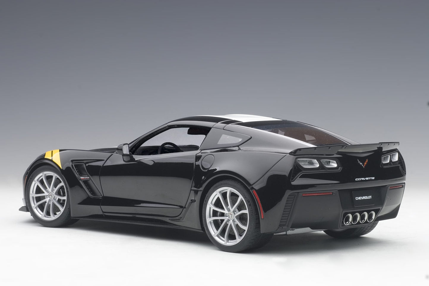 AUTOart 1:18 Chevrolet Corvette C7 Grand Sport (Black) 71273