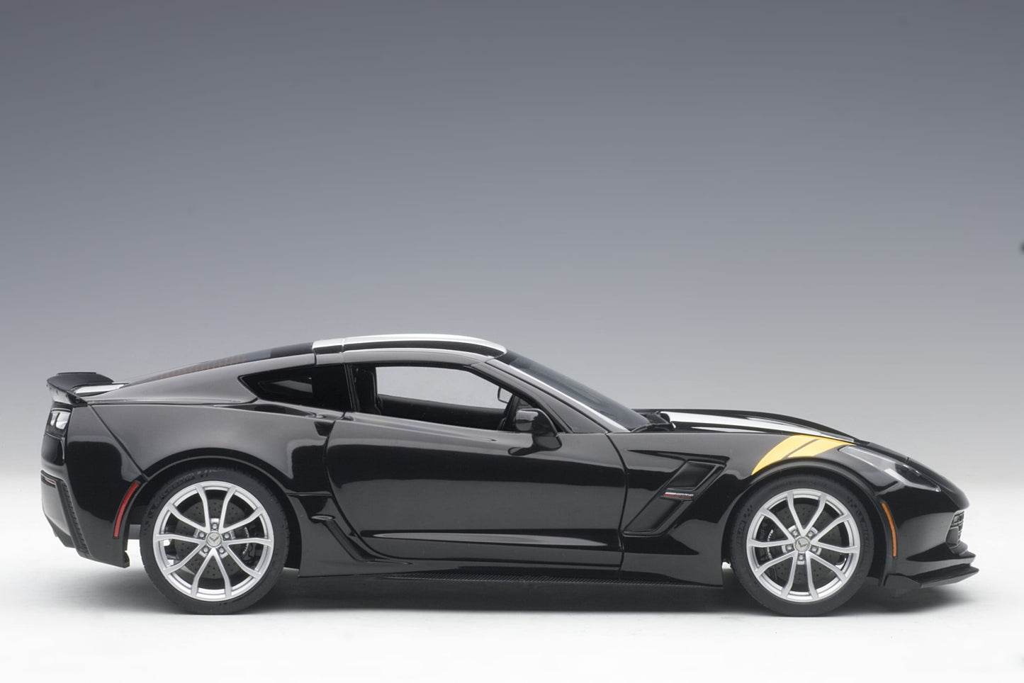 AUTOart 1:18 Chevrolet Corvette C7 Grand Sport (Black) 71273