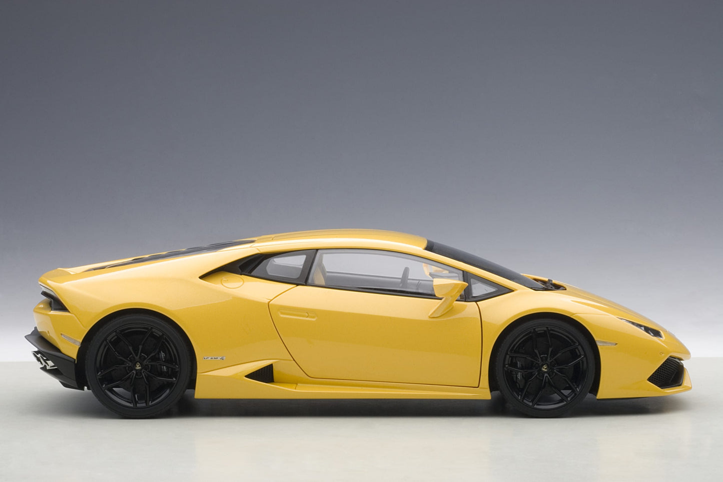 AUTOart 1:18 Lamborghini Huracan LP610-4 (Yellow) 74604