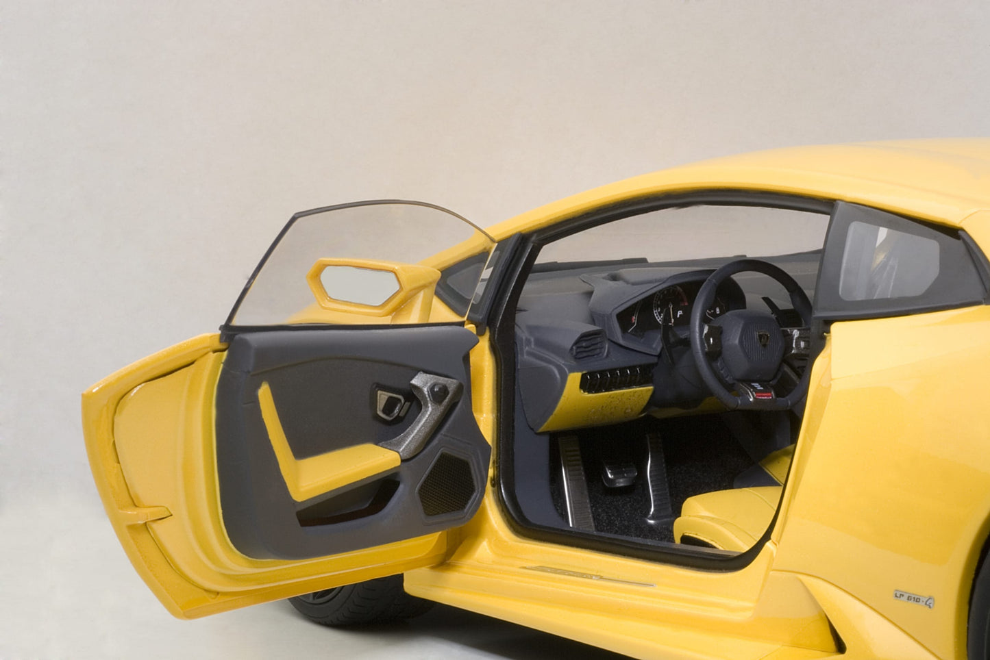 AUTOart 1:18 Lamborghini Huracan LP610-4 (Yellow) 74604