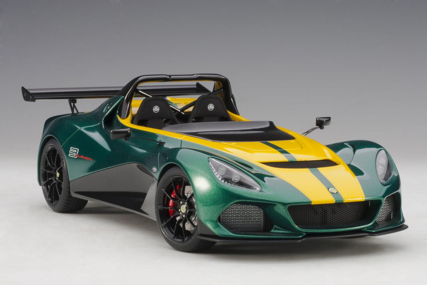AUTOart 1:18 Lotus 3-Eleven (Green with Yellow stripes) 75392