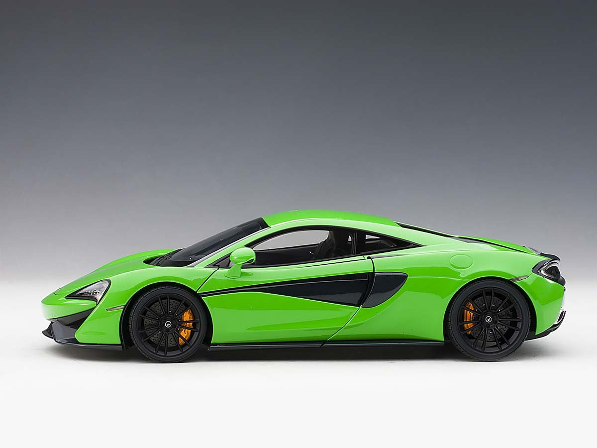 AUTOART 1/18 McLAREN 570S (MANTIS GREEN/BLACK WHEELS) 76042