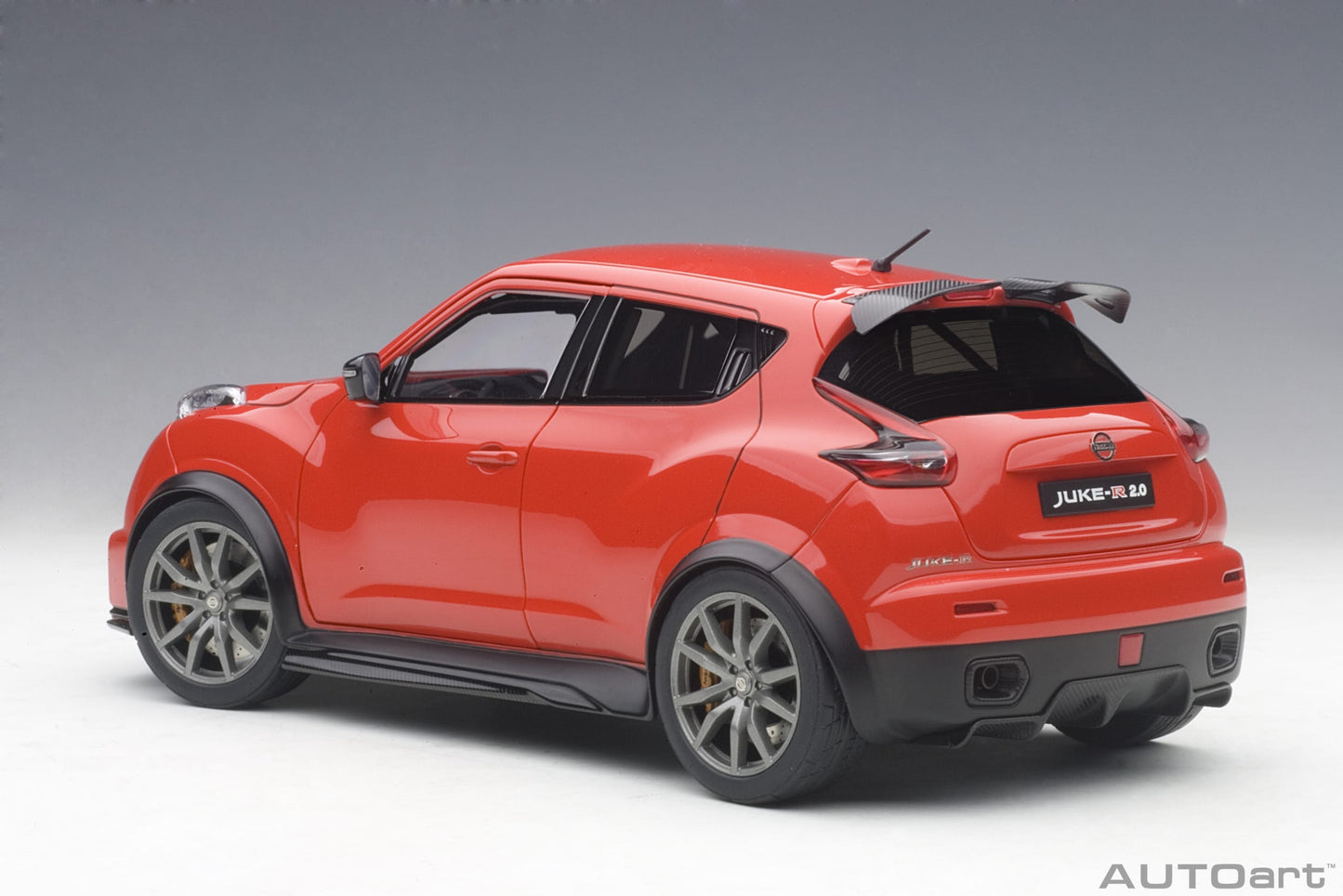 AUTOart 1:18 Nissan Juke-R 2.0 (Red) 77457