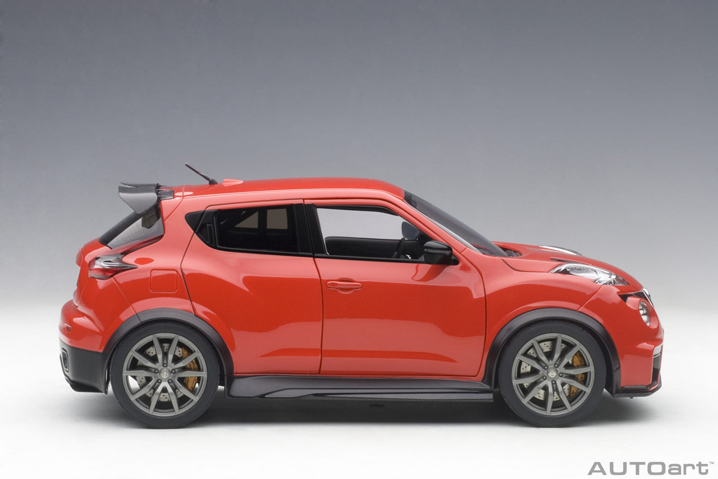 AUTOart 1:18 Nissan Juke-R 2.0 (Red) 77457