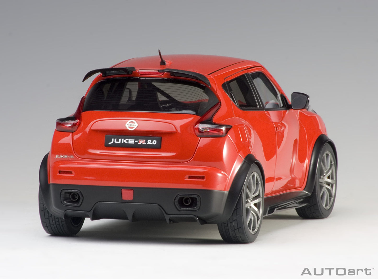 AUTOart 1:18 Nissan Juke-R 2.0 (Red) 77457