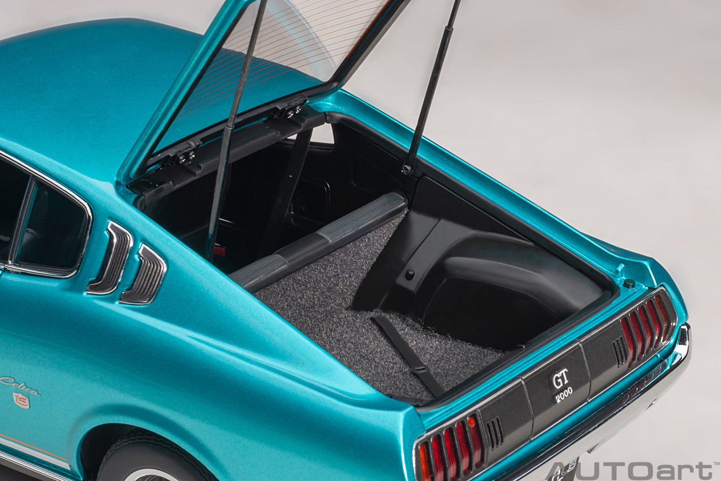AUTOart 1:18 Toyota Celica Liftback 2000GT (RA25) 1973 (Turquoise Blue Metallic) 78767