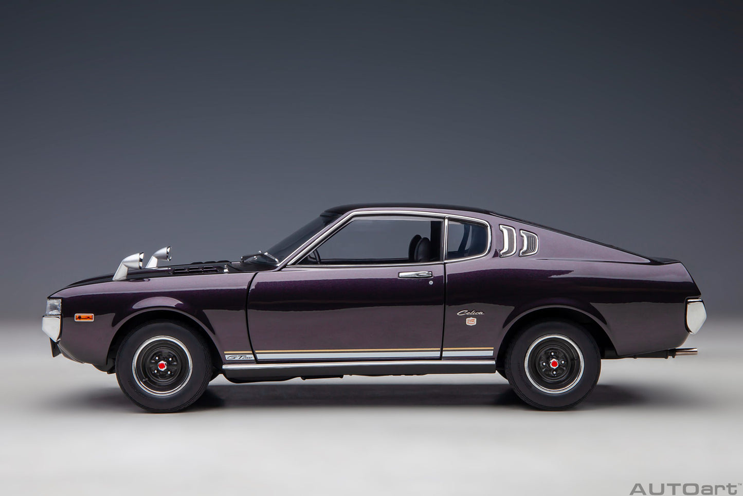AUTOart 1:18 Toyota Celica Liftback 2000GT (RA25) 1973 (Dark Purple Metallic) 78769
