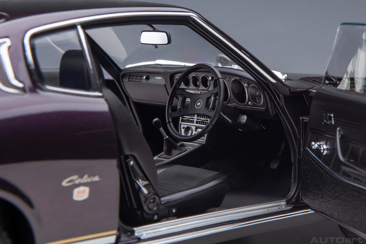 AUTOart 1:18 Toyota Celica Liftback 2000GT (RA25) 1973 (Dark Purple Metallic) 78769