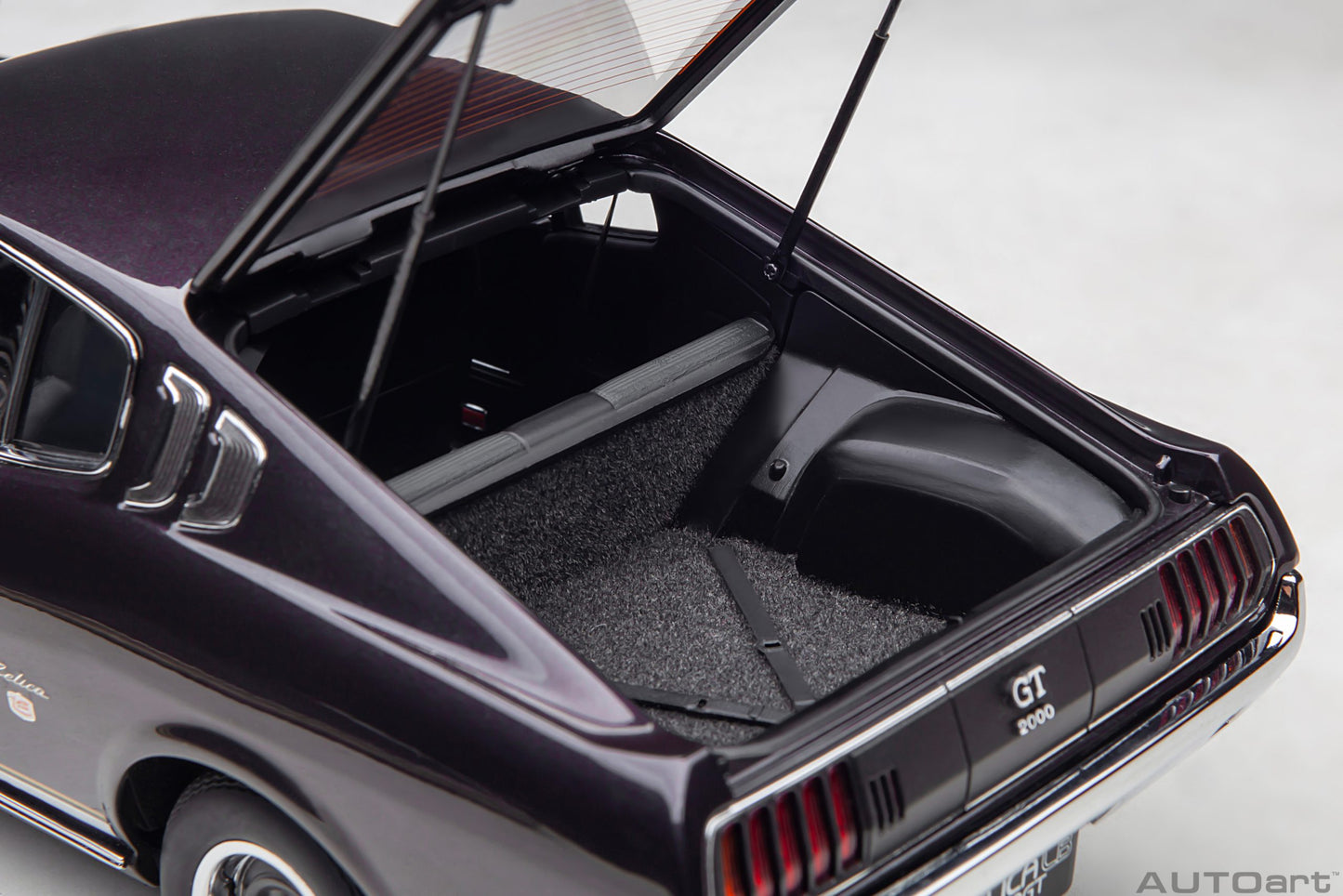 AUTOart 1:18 Toyota Celica Liftback 2000GT (RA25) 1973 (Dark Purple Metallic) 78769