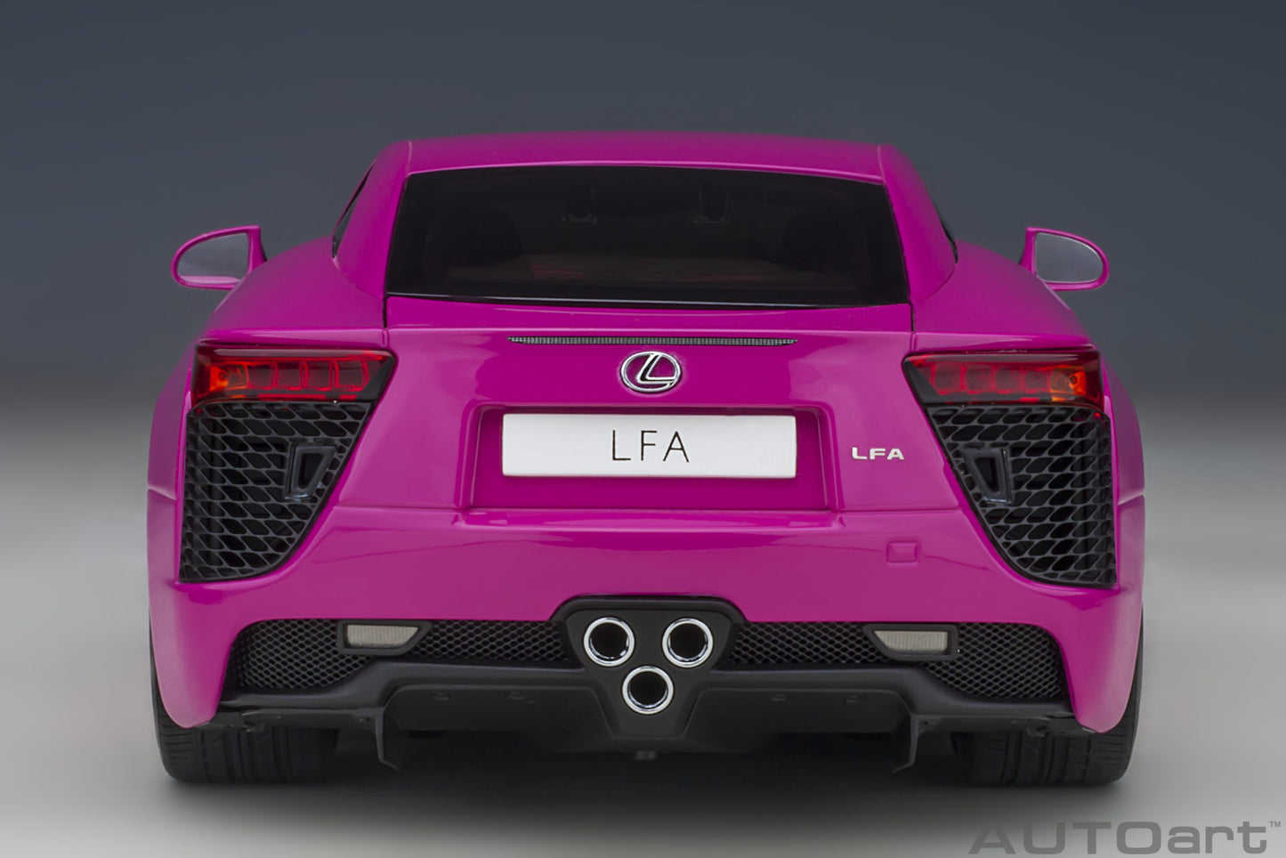 AUTOart 1:18 Lexus LFA (Passionate Pink) 78859