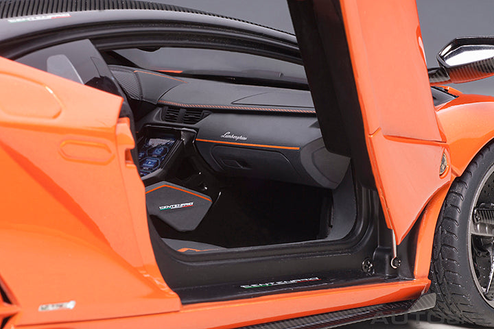 AUTOART 1:18 LAMBORGHINI CENTENARIO (ARANCIO ARGOS/PEARL ORANGE) 79201