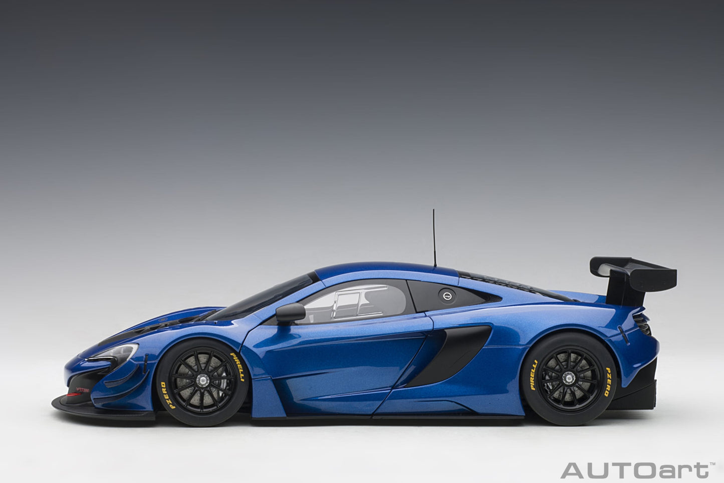AUTOart 1:18 McLaren 650S GT3 Plain Body Version (Blue Metallic) 81641