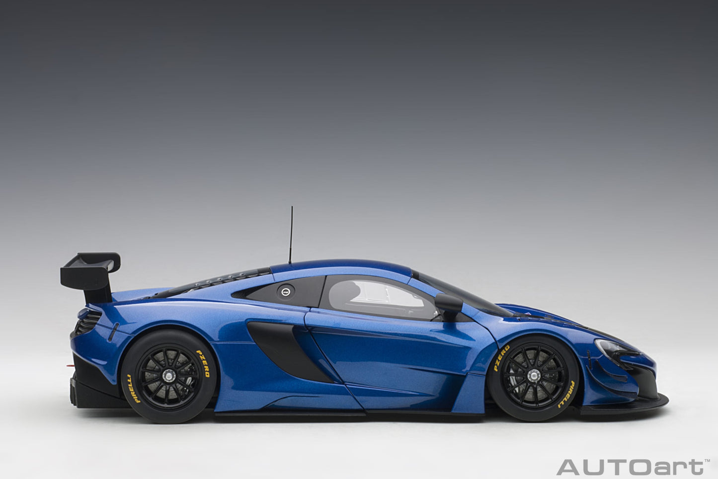 AUTOart 1:18 McLaren 650S GT3 Plain Body Version (Blue Metallic) 81641