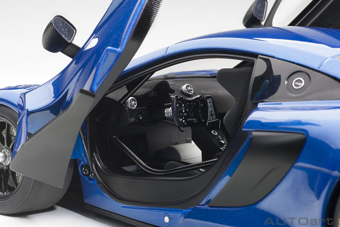 AUTOart 1:18 McLaren 650S GT3 Plain Body Version (Blue Metallic) 81641