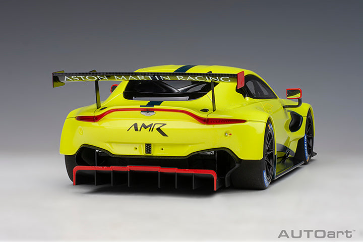 AUTOART 1/18 ASTON MARTIN VANTAGE GTE LE MANS PRO 2018 PRESENTATION CAR GREEN WITH STRIPES 81807