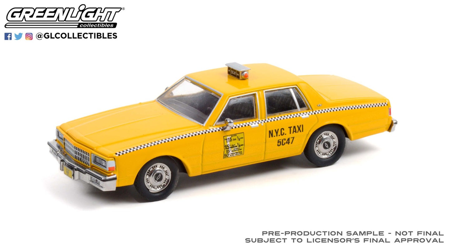 GreenLight 1:43 1987 Chevrolet Caprice - New York City Taxi Cab 86611