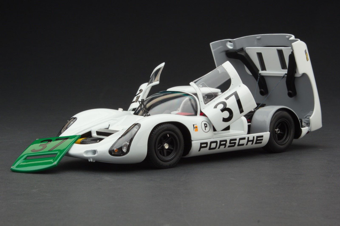 EXOTO 1:18 1967 Porsche 910 #37 Sebring 2nd in class 4th overall MTB00062