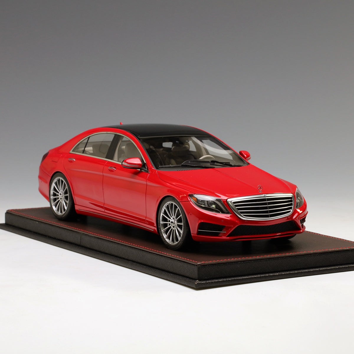 Frontiart 1:18 Mercedes-Benz S-Class (V222) Red F044-06