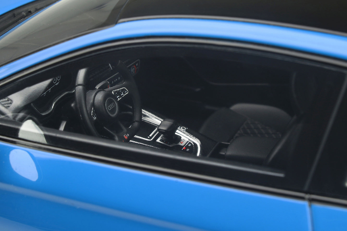 GT Spirit 1:18 2020 Audi RS5 Coupe Turbo Blue GT311