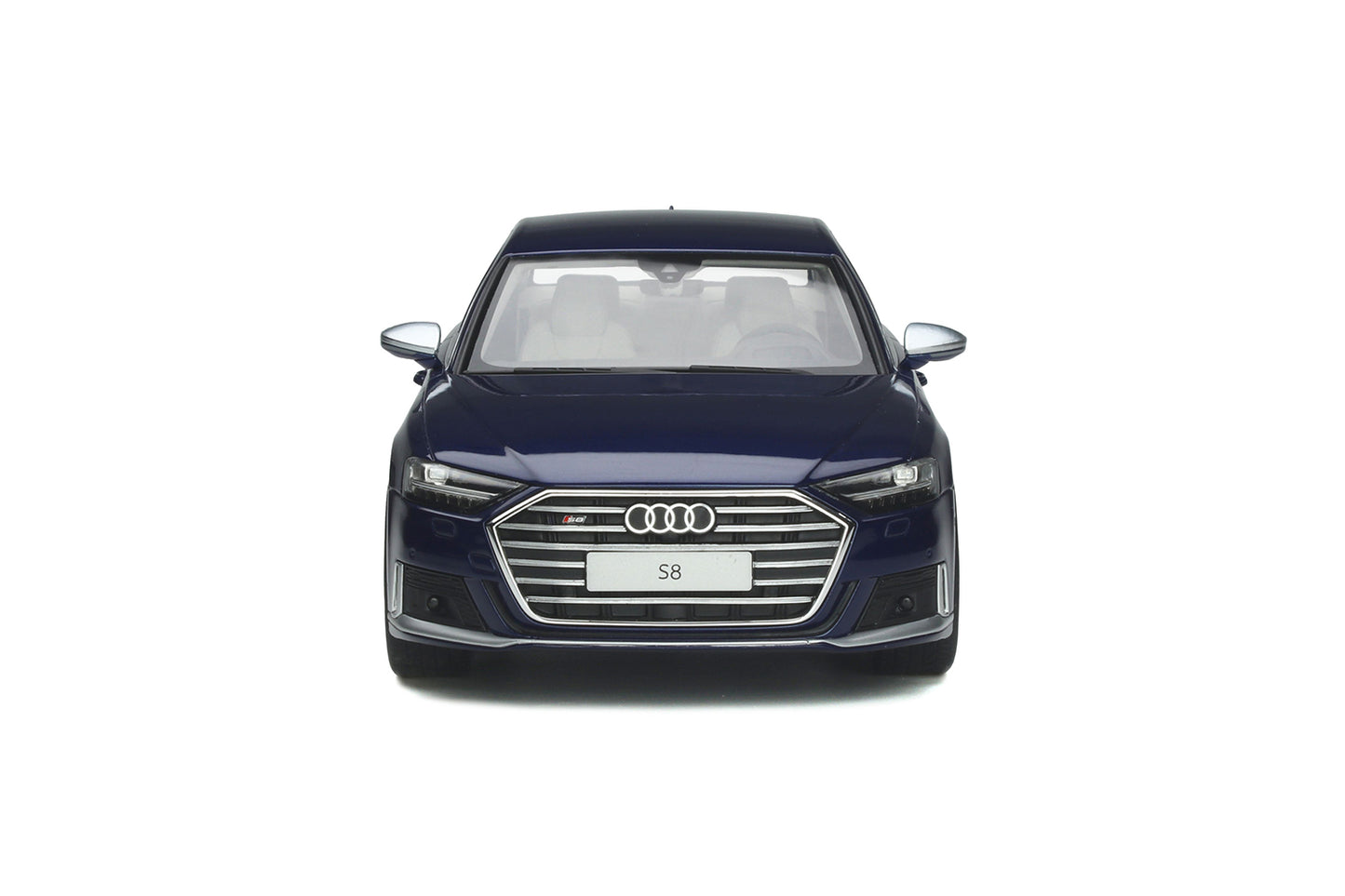 GT Spirit 1:18 2020 Audi S8 Navarra Blue GT313