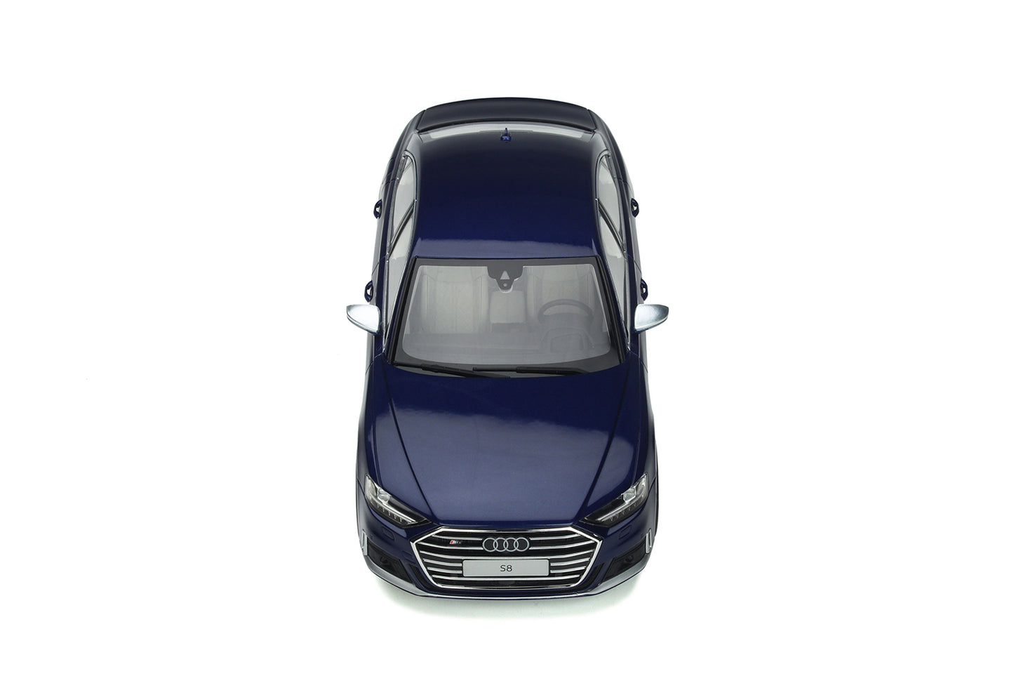 GT Spirit 1:18 2020 Audi S8 Navarra Blue GT313