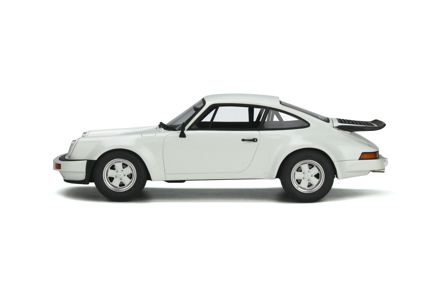 GT Spirit 1:18 Porsche 911 930 SC RS GT320