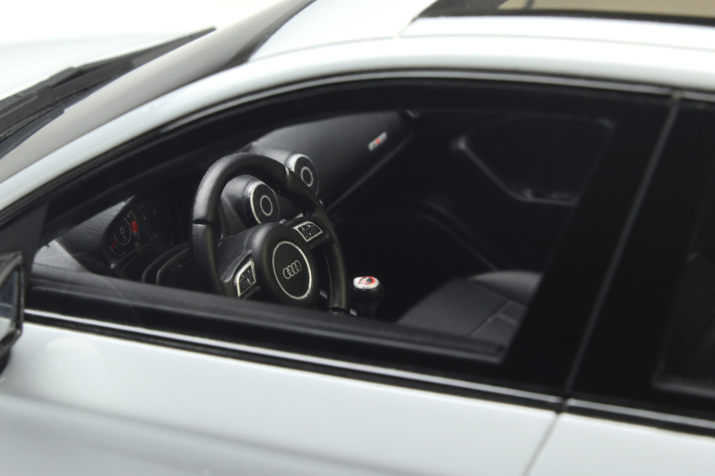 GT Spirit 1:18 Audi A3 Abt RS3 Sedan GT346