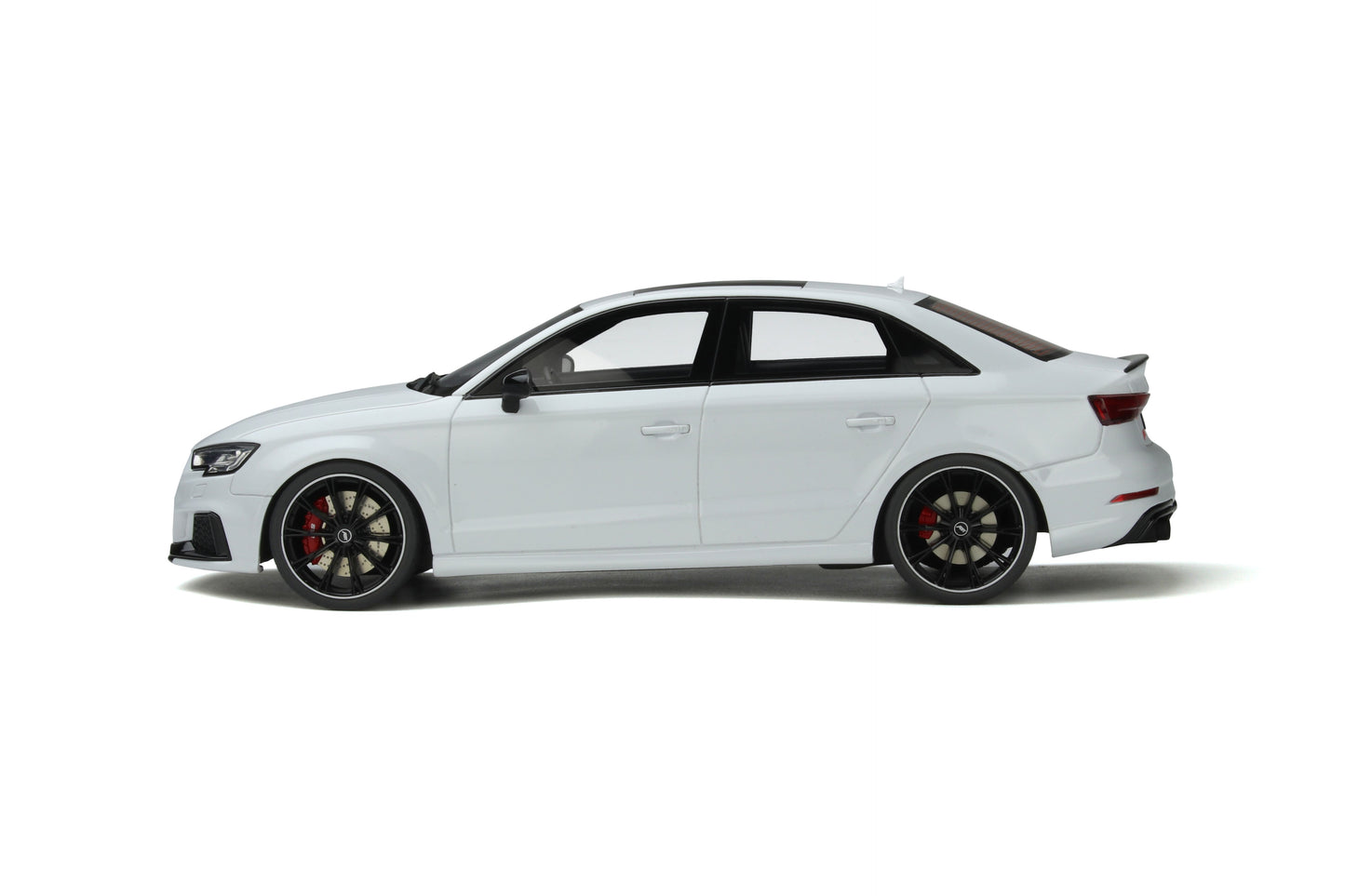 GT Spirit 1:18 Audi A3 Abt RS3 Sedan GT346