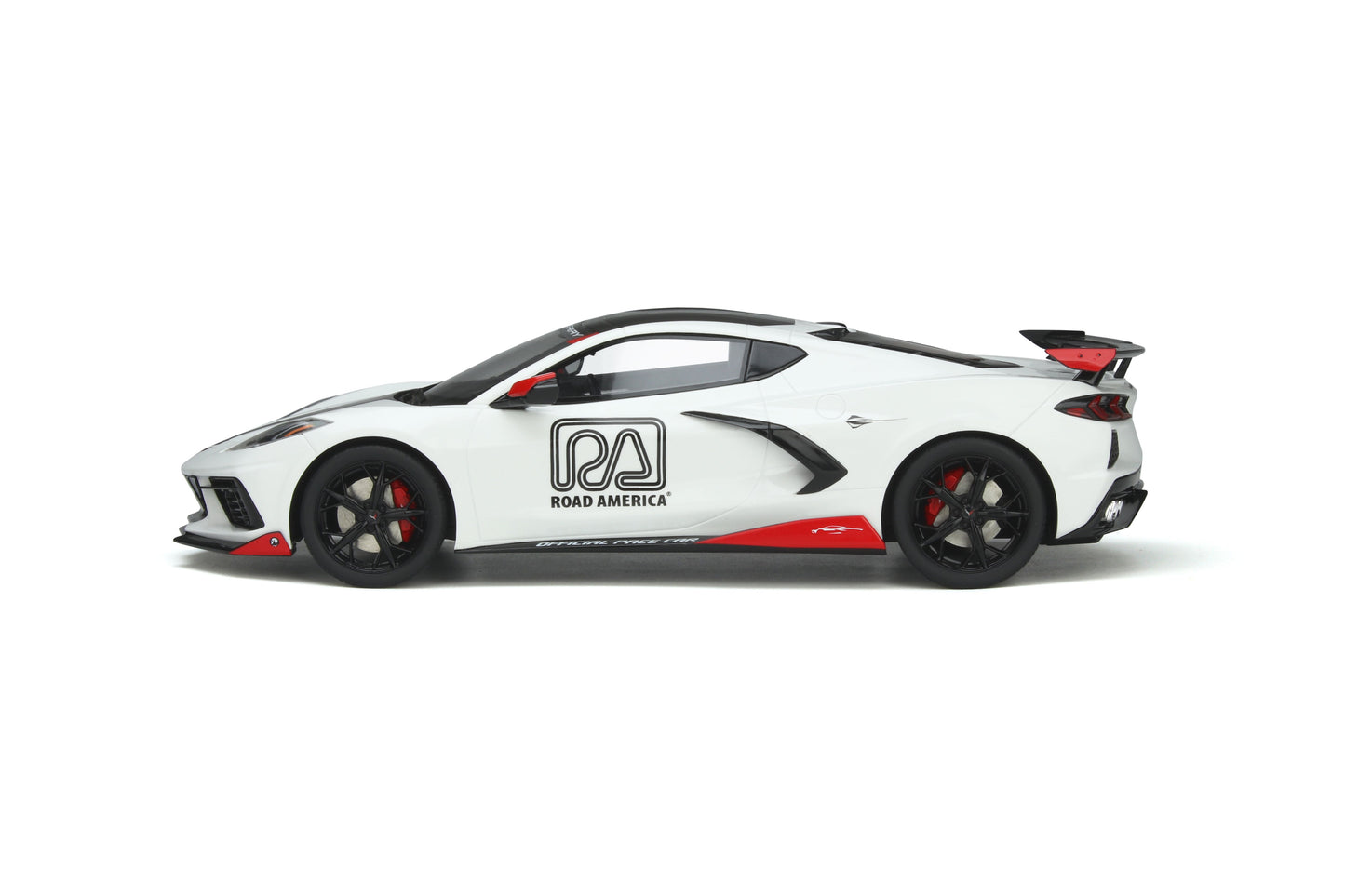 GT Spirit 1:18 Chevrolet Corvette C8 Pace Car IMSA Arctic White GT370