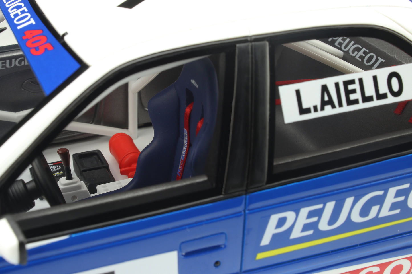 OTTO 1:18 Peugeot 405 MI16 Super Tourisme Laurent Aiello #1 OT364