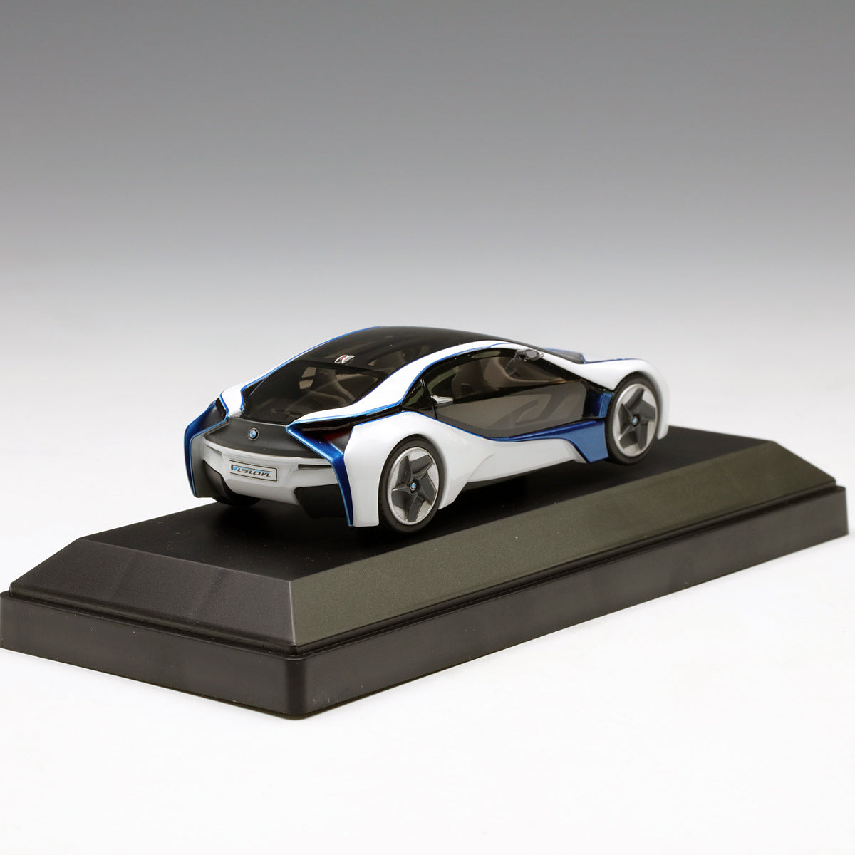 Paragon 1:43 BMW Vision Efficient Dynamics Concept PA-91021