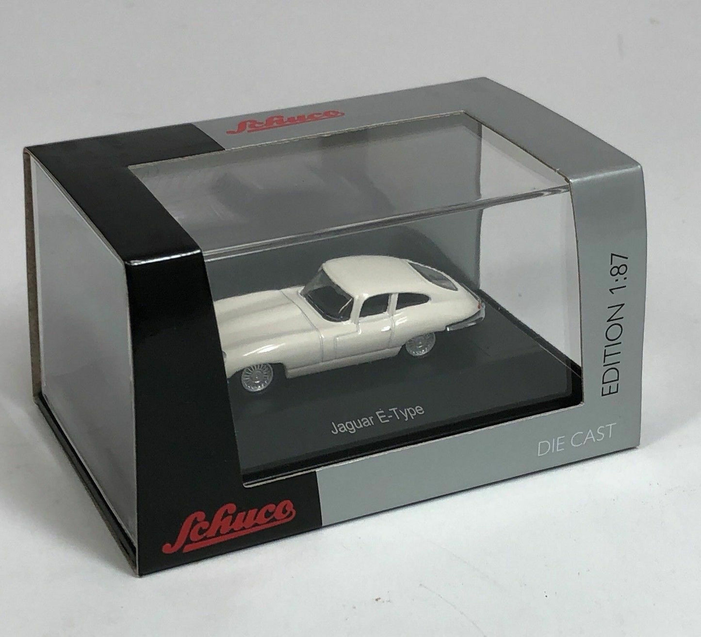 Schuco 1:87 Jaguar E-Type Coupe white 452627400