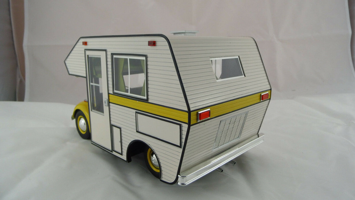 Schuco 1:18 Volkswagen Beetle Motorhome Yellow 450011300