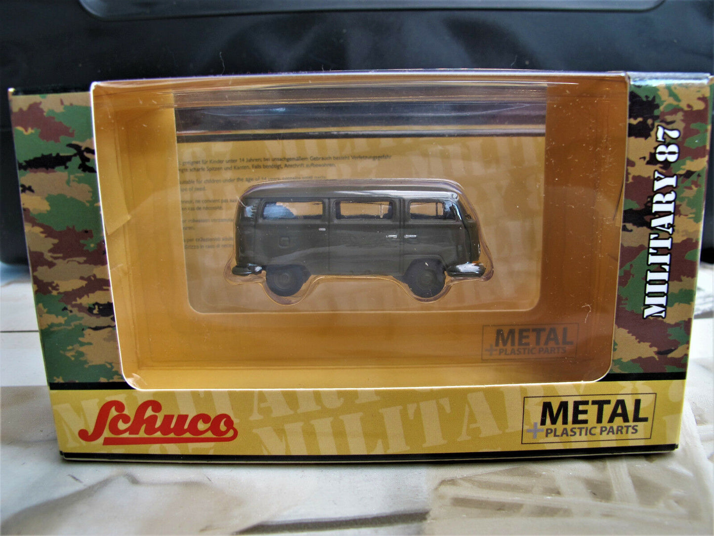 Schuco 1:87 Volkswagen T2 bus Bundeswehr 452636500