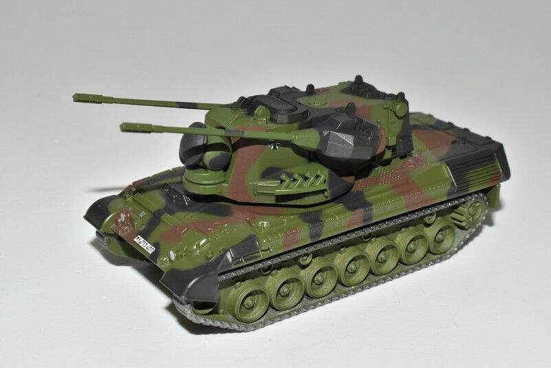 Schuco 1:87 Gepard Flakpanzer Bundeswehr camouflaged 452635500