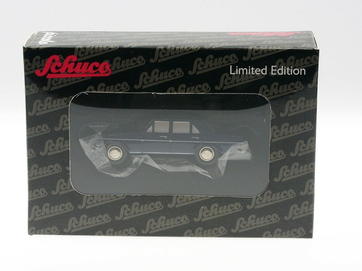 Schuco 1:90 Piccolo Mercedes-Benz /8 Limousine Blue 450569500
