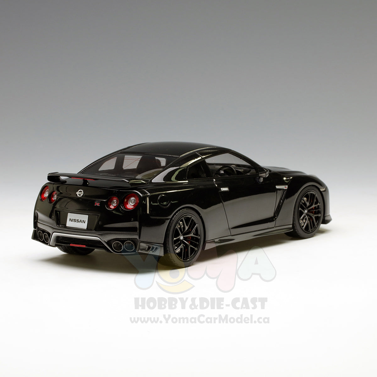 Tarmac Works 1:18 Nissan GT-R R35 2017 Black T11-BK