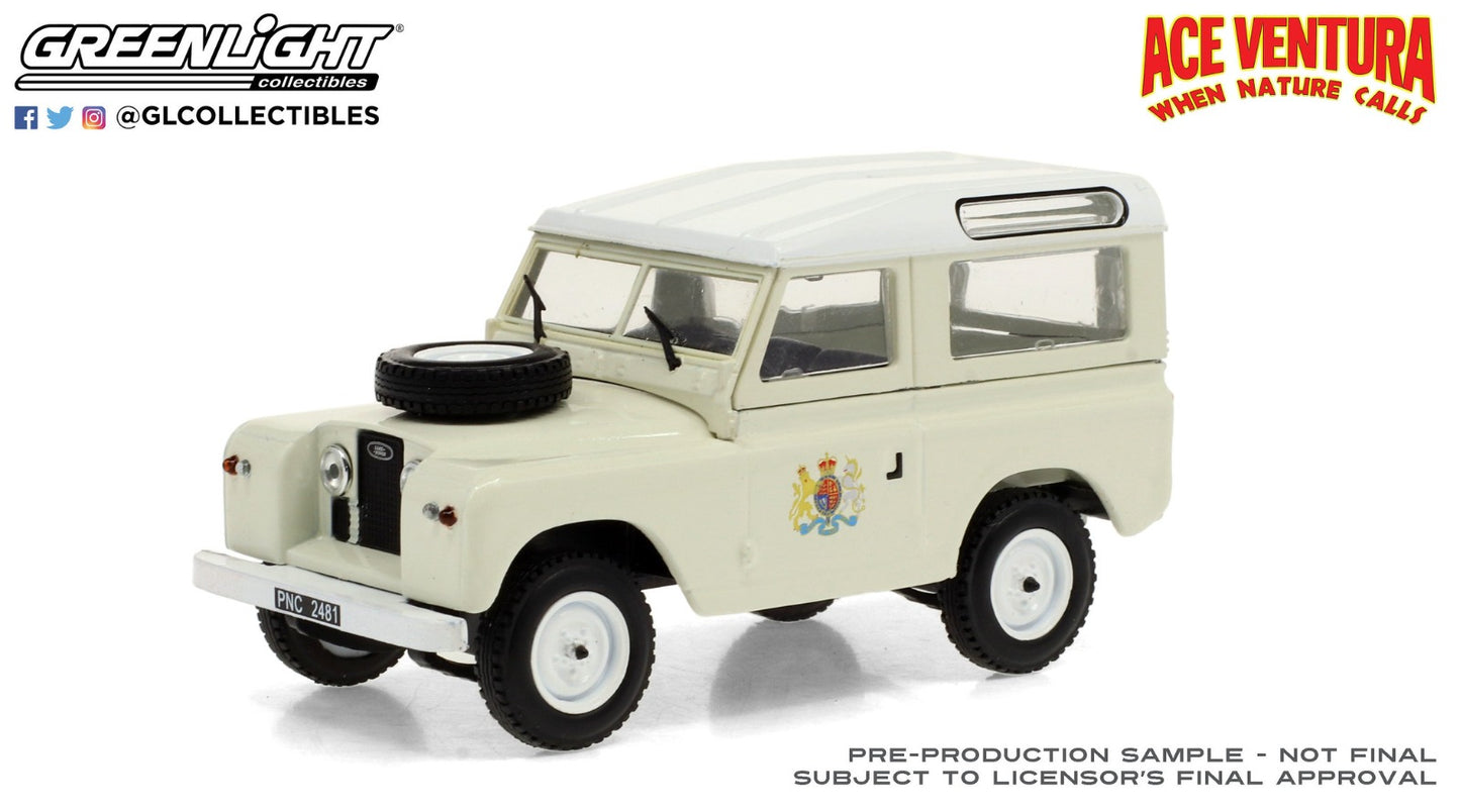 GreenLight 1:43 Ace Ventura: When Nature Calls (1995) - 1961 Land Rover 88 Series IIa Station Wagon 86562