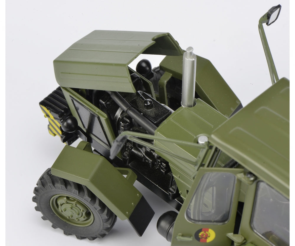 Schuco 1:32 Fortschritt ZT 303 NVA Tractor 450775000