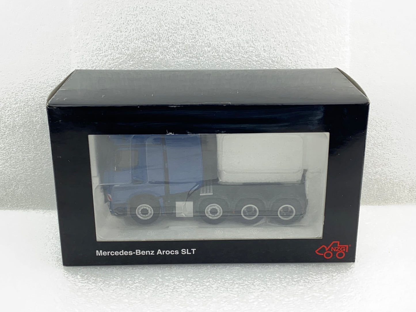 NZG 1:50 Mercedes-Benz Arocs SLT heavy weight truck Blue NZG937/20