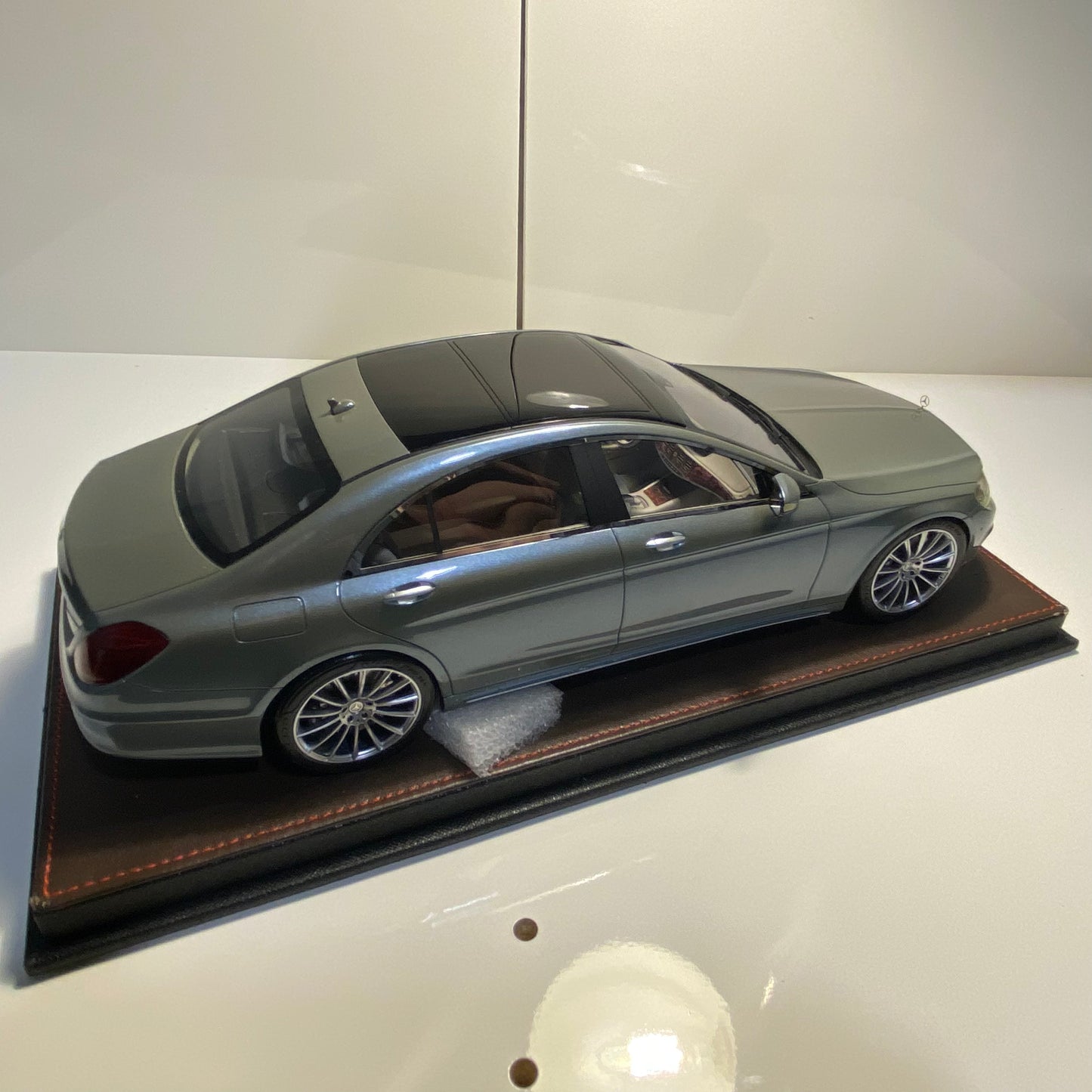 Frontiart 1:18 Mercedes-Benz S-Class(V222)Cyan F044-25