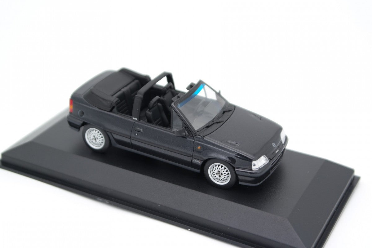 Minichamps 1:43 Opel Kadett E GSi Convertible 1989 Black 400045931
